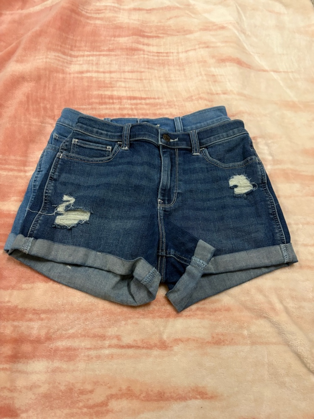 Lot of 2 Women’s Hollister Jean Shorts - Picture 2 of 7